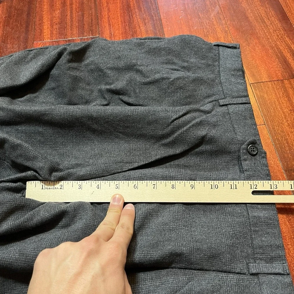 Jos A Bank Pants Mens 42x31 Gray WOOL Executive Collection Pleated Cuffed Preppy